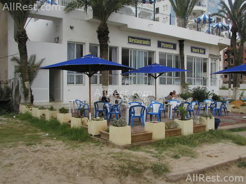 Dreams Beach Hotel 12
